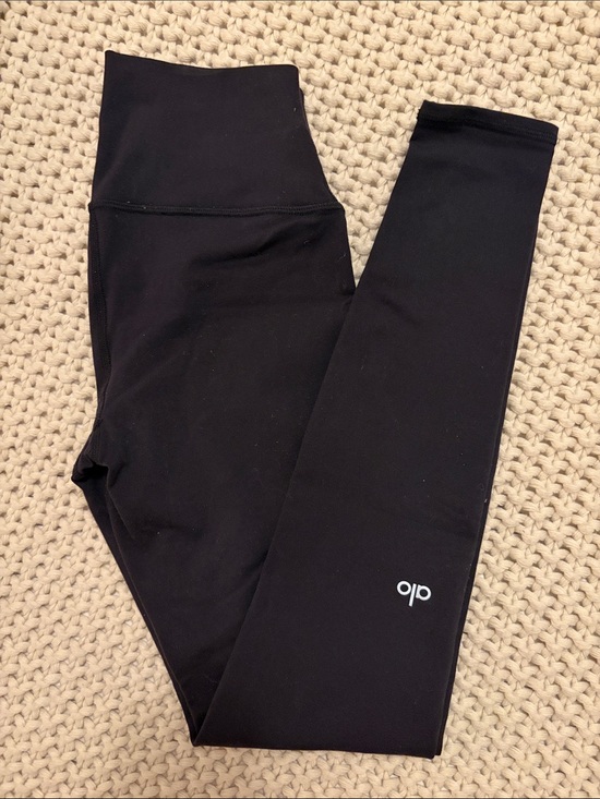 ALO Yoga Pants - ALO Yoga Black Leggings 28” Size S